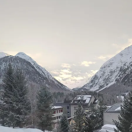Lägenhet Chesa Betschla